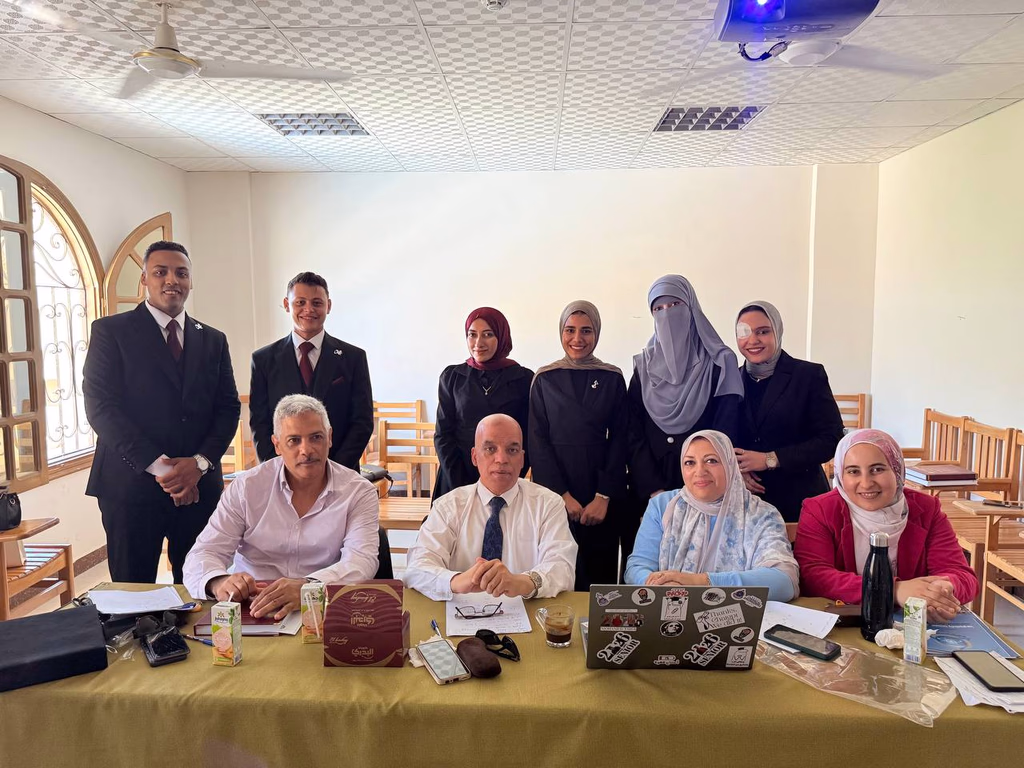 مناقشة مشاريع التخرج 2026